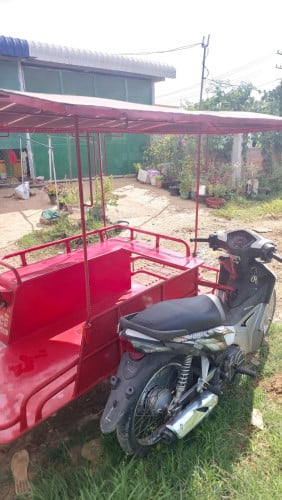 កង់បីលក់ តម្លៃ 800$ ចរចារបានតិចតួច នៅថ្មីស្អាត