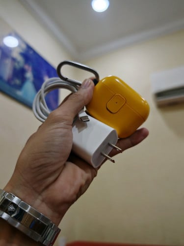 លក់កាស Airpods 3Pro Falconសុីន មួយទឹកស្អាត