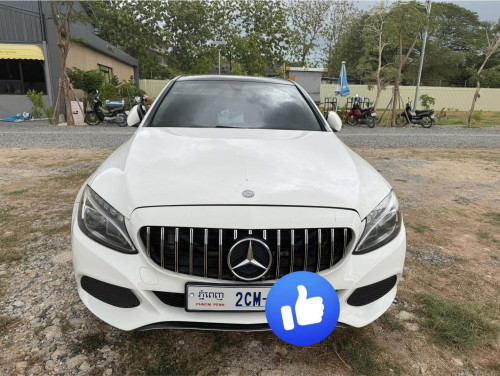 ឡានប្រញាប់ C300 4matic 2015 ម្ចាស់ដេីម