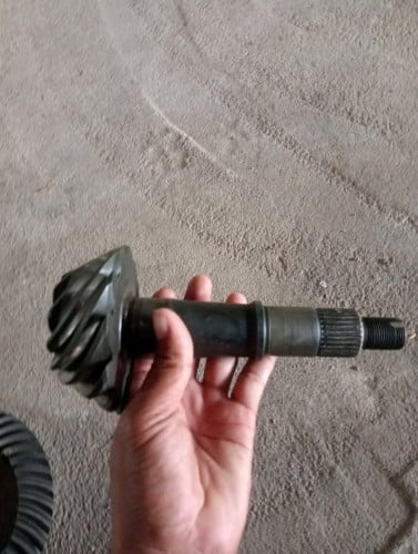 ស្ពឺថាស់និងត្រយូងចេក Chevrolet Colorado 12/41