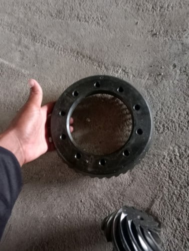 ស្ពឺថាស់និងត្រយូងចេក Chevrolet Colorado 12/41