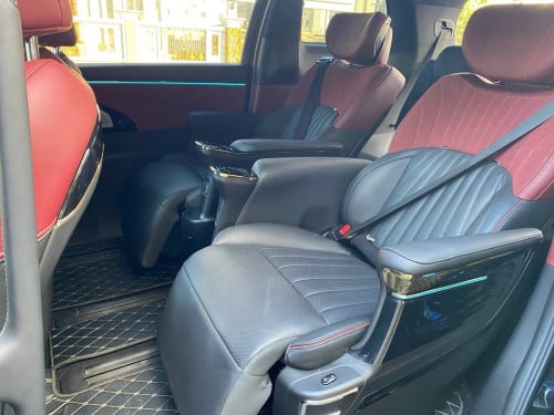 រថយន្តមួយទឹក GAC M8 2024 ឡាននៅថ្មីមួយជុំ