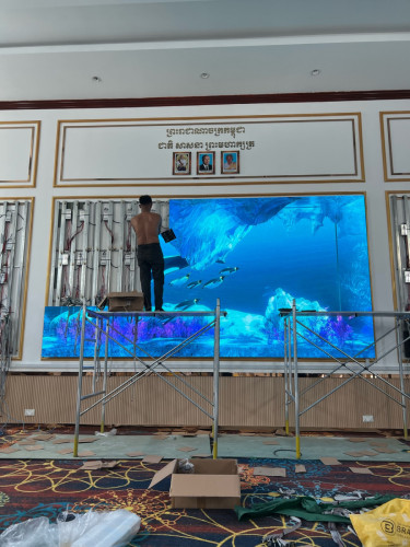 ជាង ទូច ទទួលធ្វើ Led Screen