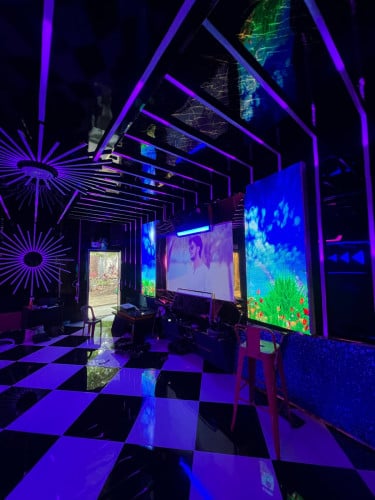 ជាង ទូច ទទួលធ្វើ Led Screen