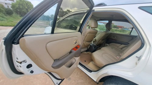 ដំណឹងលក់ឡានស្អាត Lexus RX300ឆ្នាំ2002 ពណ៍សរកាំម៉ៃ