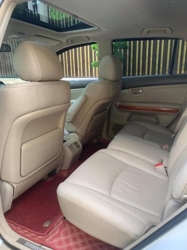 ឡានលក់​ ម្ចាស់ប្រេីផ្ទាល់​ Lexus RX330, 2004 ,Half Full ប៉ុង១ ពណ៌ស