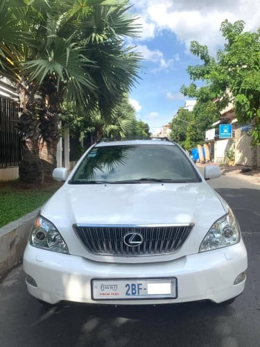 ឡានលក់ ម្ចាស់ប្រេីផ្ទាល់ Lexus RX330, 2004 ,Half Full ប៉ុង១ ពណ៌ស