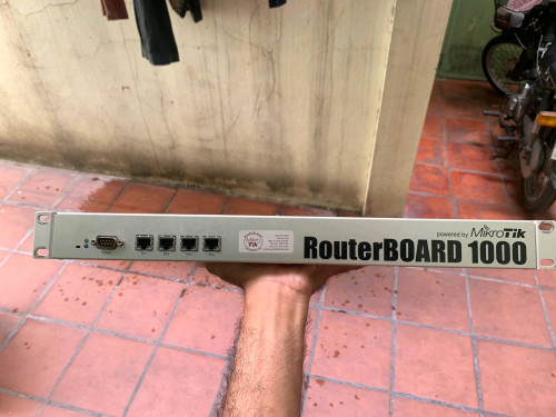 លក់ធូរៗ Mikrotik RouterBoard 1000