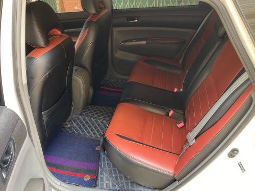 ឡានលក់ Prius 06 h full ឡានថ្មីថ្នាំស៊ីនម៉ាជំ