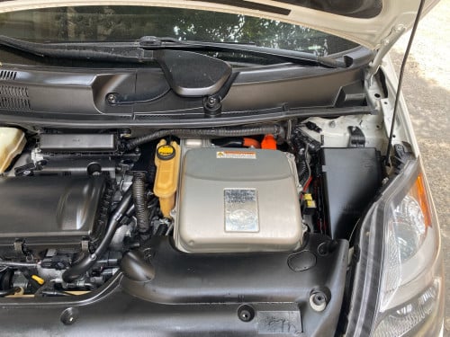 ឡានលក់ Prius 06 h full ឡានថ្មីថ្នាំស៊ីនម៉ាជំ