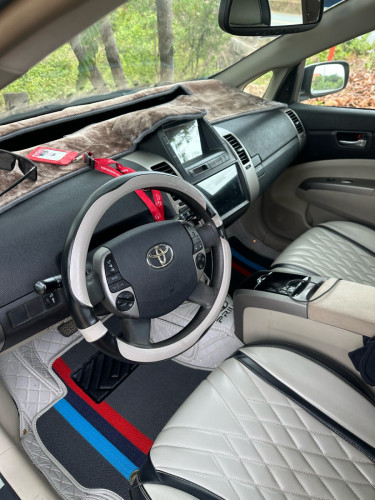 លក់ប្រញាប់លុយ  Prius 07 full no map