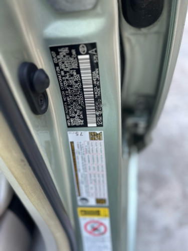 លក់ប្រញាប់លុយ  Prius 07 full no map