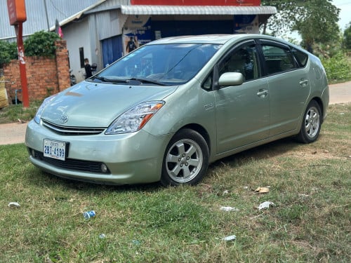 លក់ប្រញាប់លុយ  Prius 07 full no map