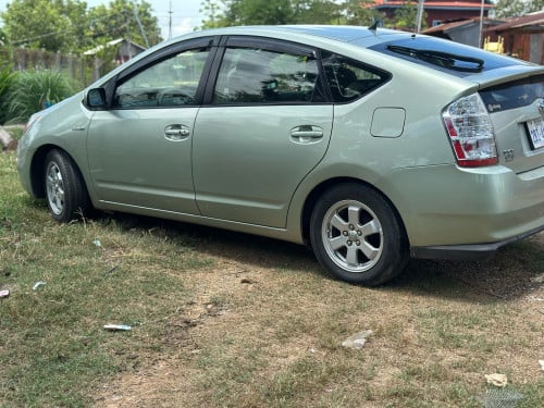 លក់ប្រញាប់លុយ  Prius 07 full no map