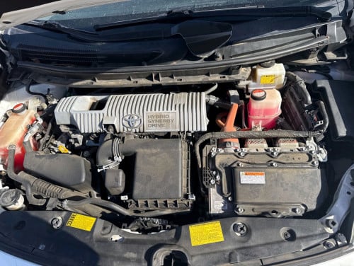 មកដល់ឆាប់ៗ Toyota Prius 015 option 2 តម្លៃល្អខ្លាំង