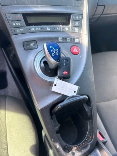 មកដល់ឆាប់ៗ Toyota Prius 015 option 2 តម្លៃល្អខ្លាំង