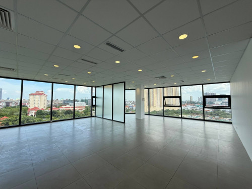 🏢Office Space for Rent – Prime Location in Front of AEON Mall 1