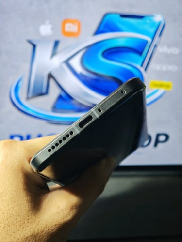 📱Xiaomi 15 Ultra / Global Firmware  💾RAM12G+4G / Storage256G✅ដានអេក្រង់តិចៗ👉មានថែមឆ្នាំងសាក120W