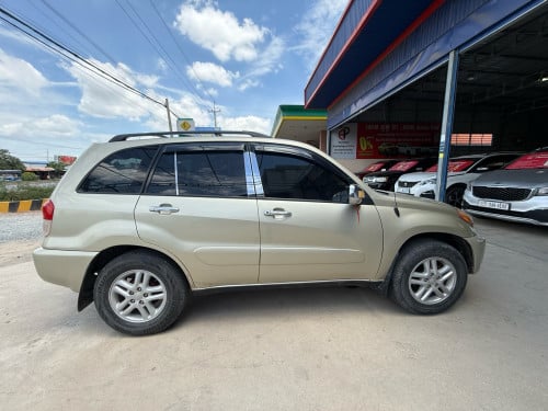 🚔 ឃ្លាំងលក់រថយន្ត សេម អូតូ ខា💰មានសេវាកម្មបង់រំលស់100% បង់120$-200$🚗Toyota  RAV4 L  2001