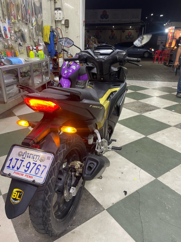លក់ធូរៗ Winner 2022 ABS Smart key  ផែនម៉ូតូខ្ចី ម៉ាស៊ីនរត់អេម 1650$ចរចា 098240033
