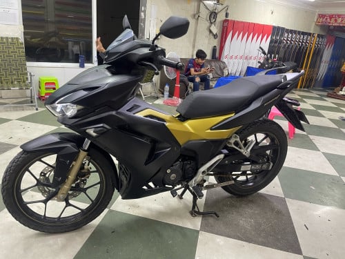 លក់ធូរៗ Winner 2022 ABS Smart key  ផែនម៉ូតូខ្ចី ម៉ាស៊ីនរត់អេម 1650$ចរចា 098240033