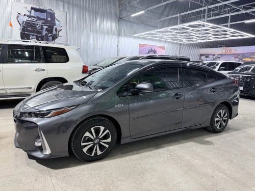 2017 Toyota Prius Prime Advanced ក្រដាសពន្ធ