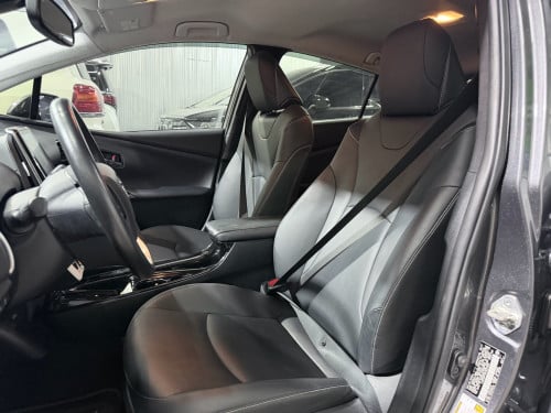 2017 Toyota Prius Prime Advanced ក្រដាសពន្ធ