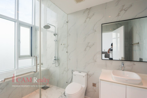 38th Floor 3 Bedrooms Penthouse For Rent at J Tower 2 | BKK1