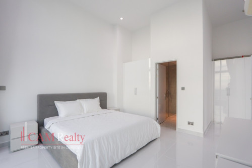 38th Floor 3 Bedrooms Penthouse For Rent at J Tower 2 | BKK1
