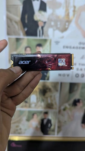 Acer N7000CN 4TB 290$