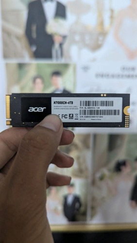 Acer N7000CN 4TB 290$