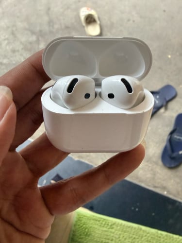 Air pods 4