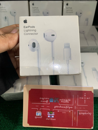 Apple EarPods with Lightning Connection