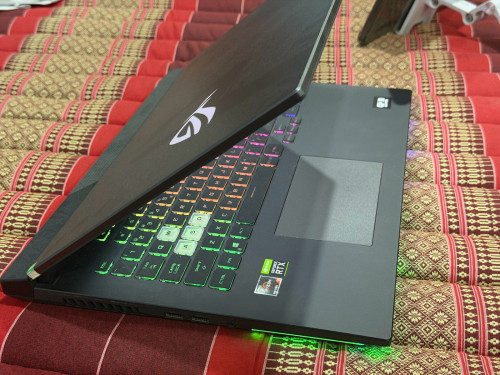 Asus Rog Strix Ryzen 9