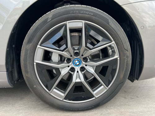 BMW I5 e-Drive35L EV 2024