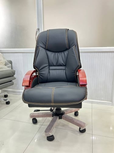 Boss Chair