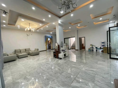 Building For Rent