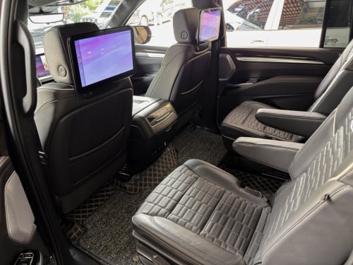 Cadillac Escalade 2025 ESV Sport Platinum