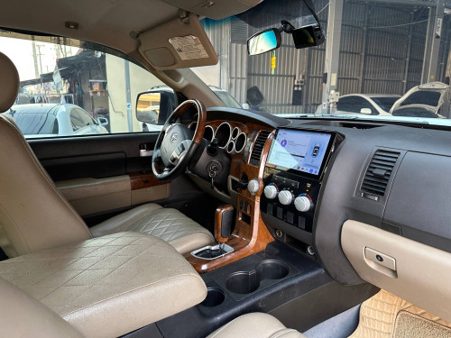 Car for rent at Sihanoukville and Phnom Penh