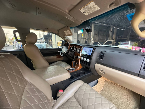 Car for rent at Sihanoukville and Phnom Penh