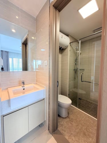 Condo R and F one bedroom for rent