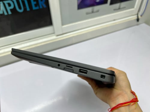 Dell Latitude 7400