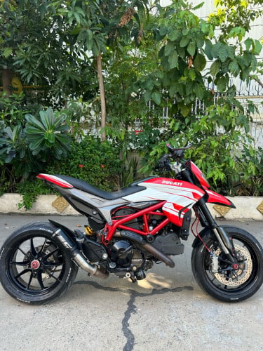 Ducati hyper 821 c. full tax year 2014