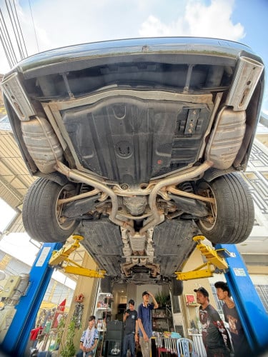E280 year 2009 លក់ប្រញាប់លុយ