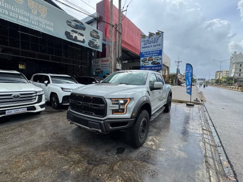 Ford F-150 Raptor 2017 full options រៀបចំហើយក្ដៅៗ