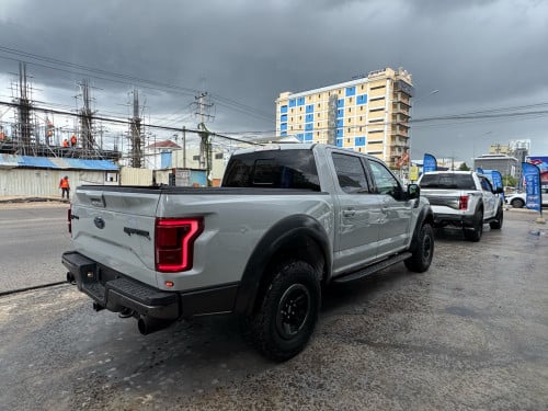 Ford F-150 Raptor 2017 full options រៀបចំហើយក្ដៅៗ