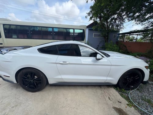 Ford Mustang 2015