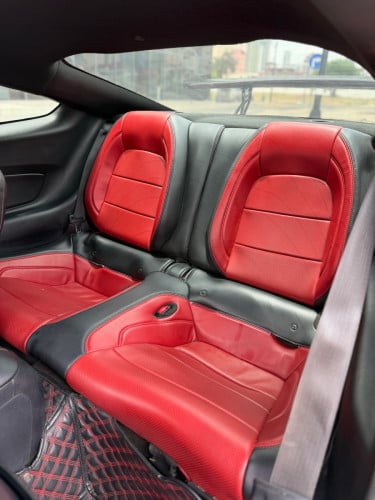 ford mustang ,full options ,2015 ,ឡាន​ក្រុមហ៊ុន​ ខ្លាញ់​គោ​