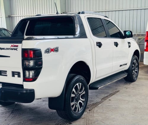 Ford Ranger 2019Wildtrak full option ចូលតាមក្រុមហ៊ុនfordឆ្វេងសុីន