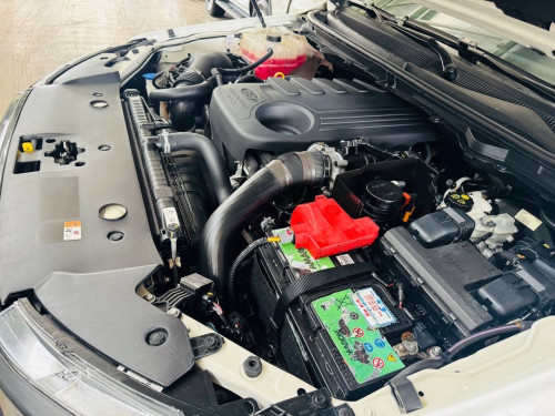 Ford Ranger 2019Wildtrak full option ចូលតាមក្រុមហ៊ុនfordឆ្វេងសុីន